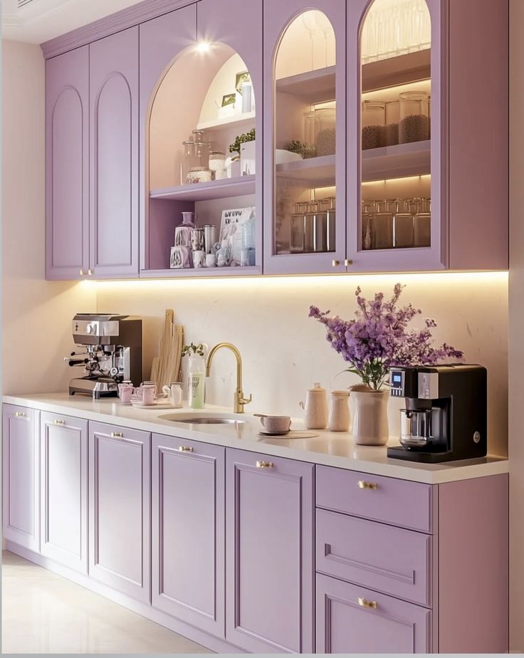 کابینت آشپزخانه رنگ بنفش
