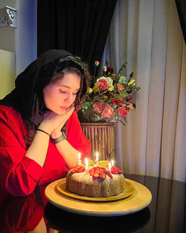 تولد مریم موسویان