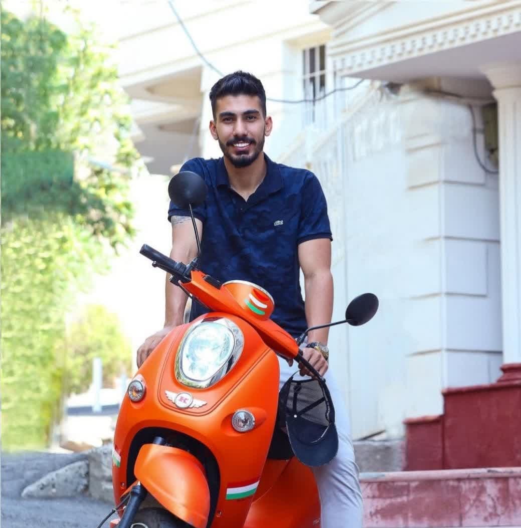 رضا شکاری عکس