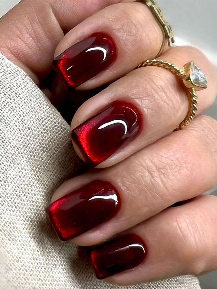 لاک ژل آیس قرمز