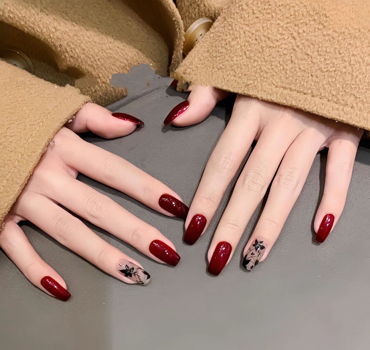 لاک ژل آیس قرمز