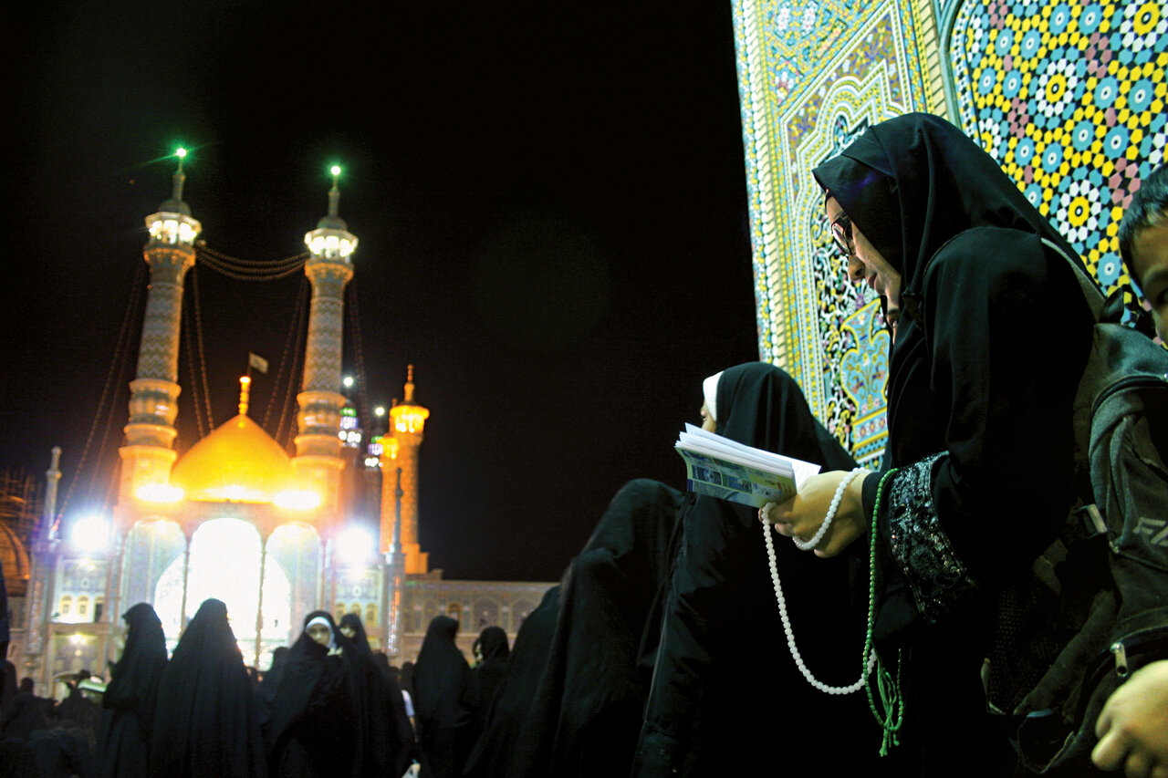 اعمال روز وفات حضرت معصومه (س) روز دهم ربیع الثانی-آداب خواندن زیارت حضرت معصومه