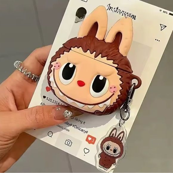 قاب گوشی عروسک لابوبو