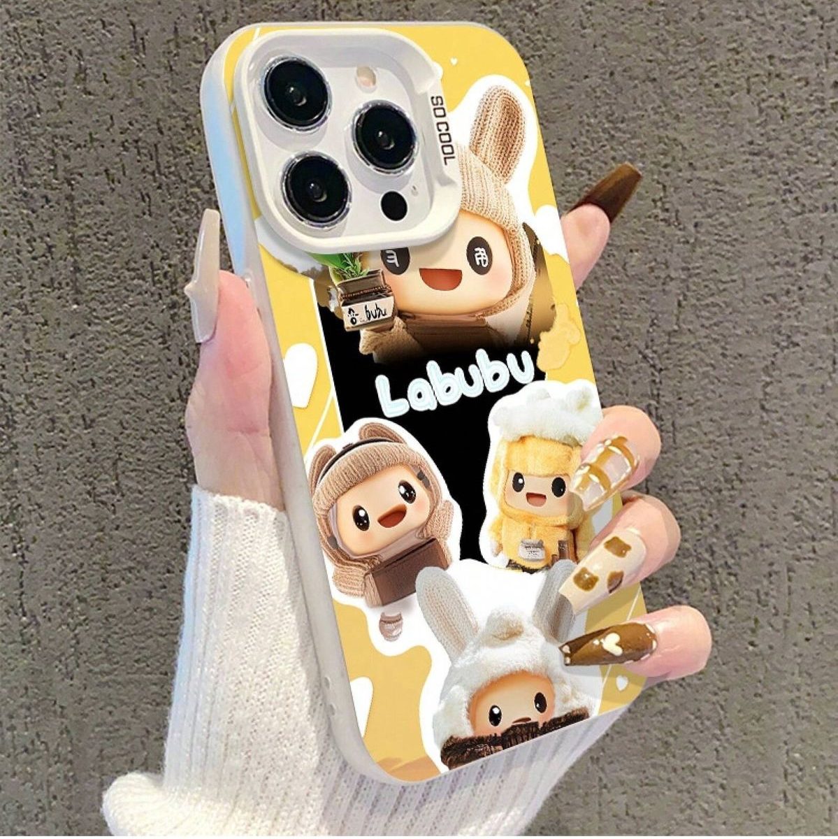 قاب گوشی عروسک لابوبو