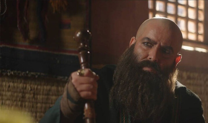 بازیگران سریال مهمان کشی