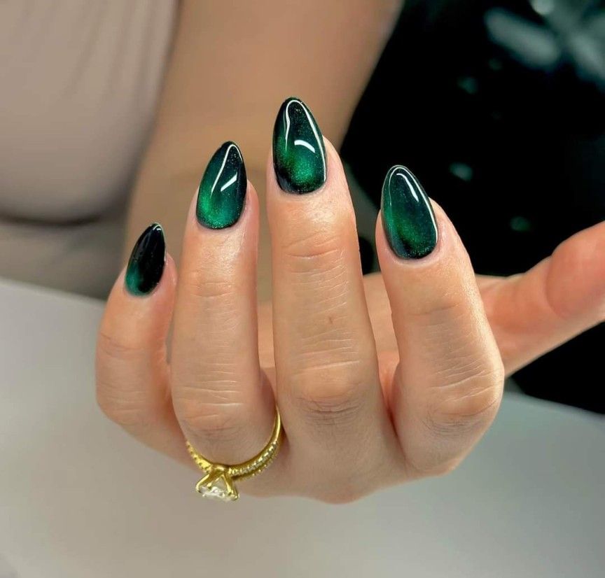 لاک ناخن ژل آیس سبز