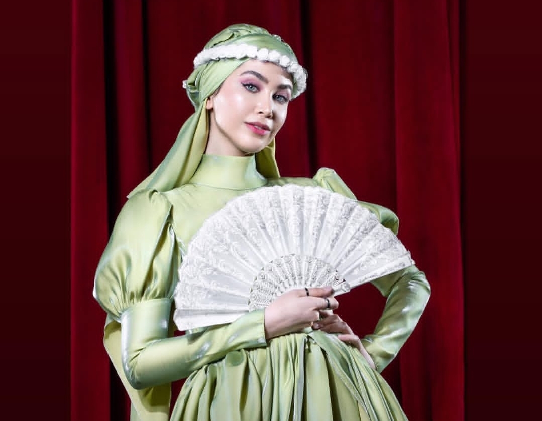 تینا یلان در تئاتر