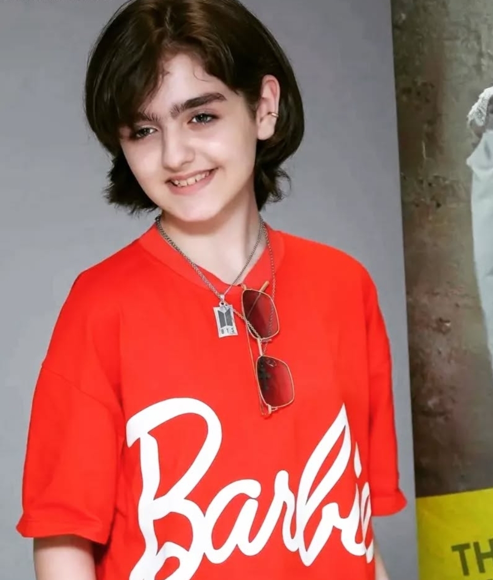 نیوشا علیپور