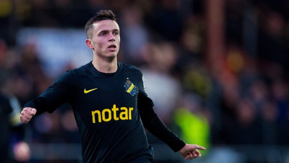 یاسر آسانی بازیکن جدید استقلال