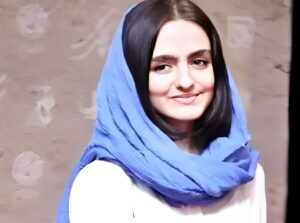 نیوشا علیپور بیوگرافی