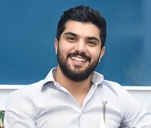 نام واقعی سینا مهراد