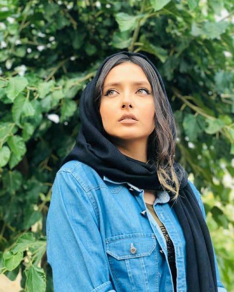 بازی نورا محقق