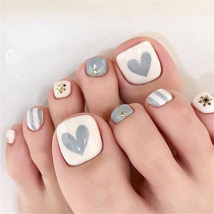 لاک ناخن پا طرح قلبی