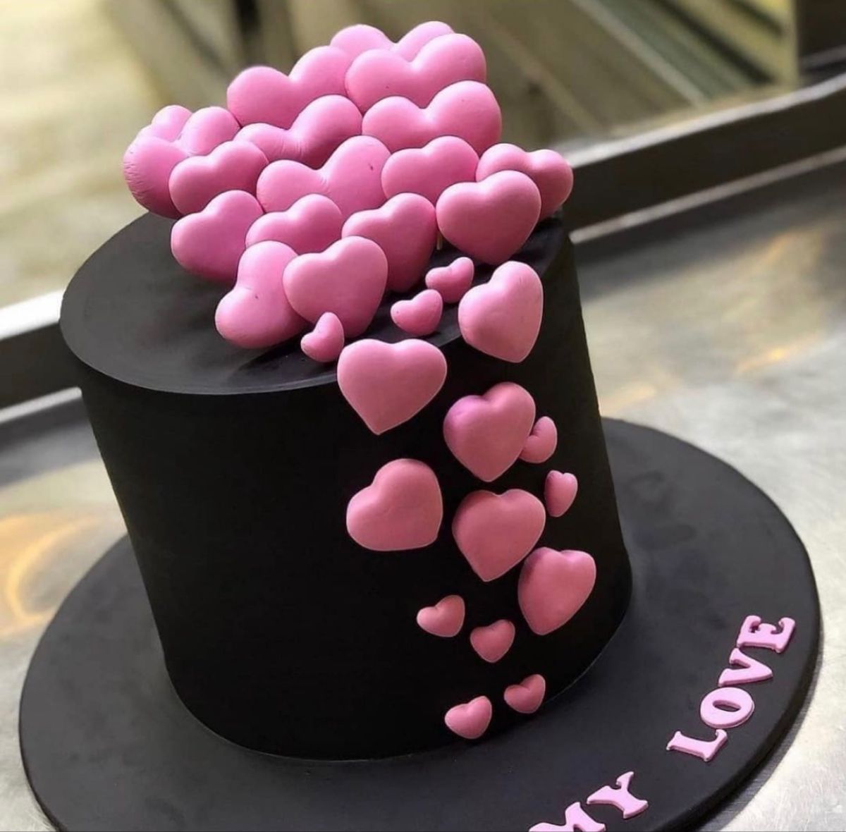 جشن تولد همسر مدل کیک تولد مردانه عاشقانه