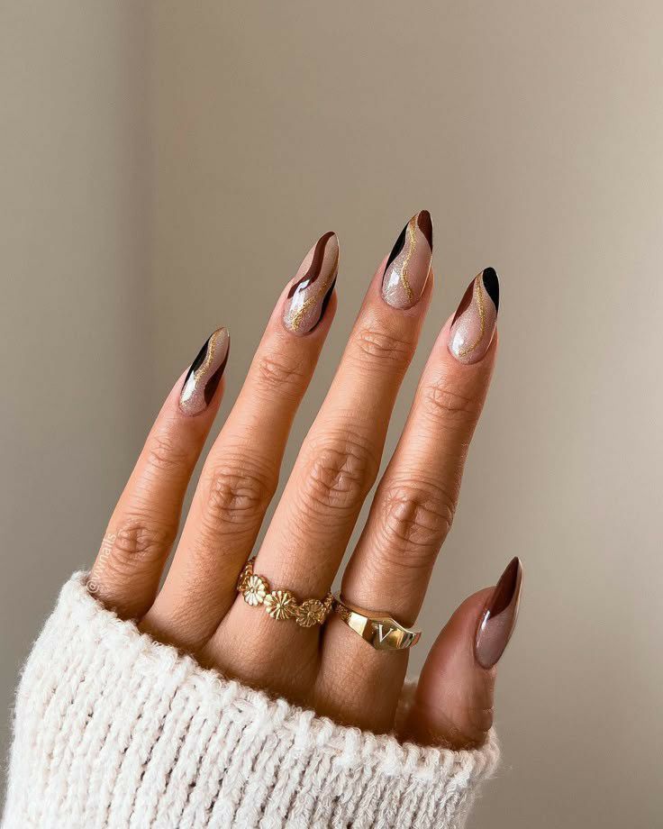 طراحی لاک ناخن قهوه ای شکلاتی