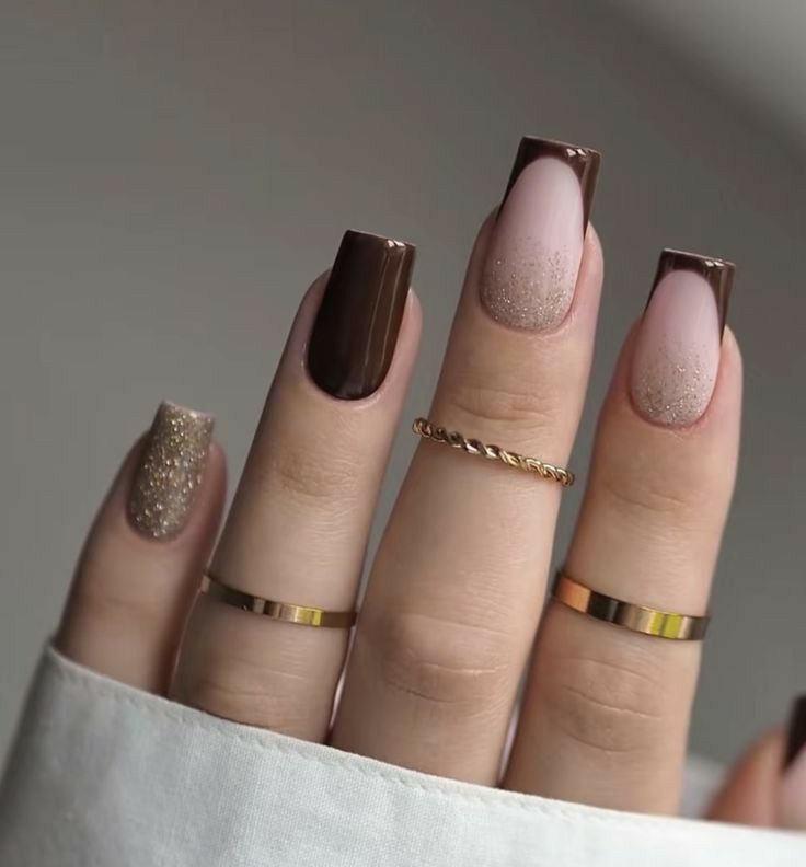 طراحی لاک ناخن قهوه ای شکلاتی