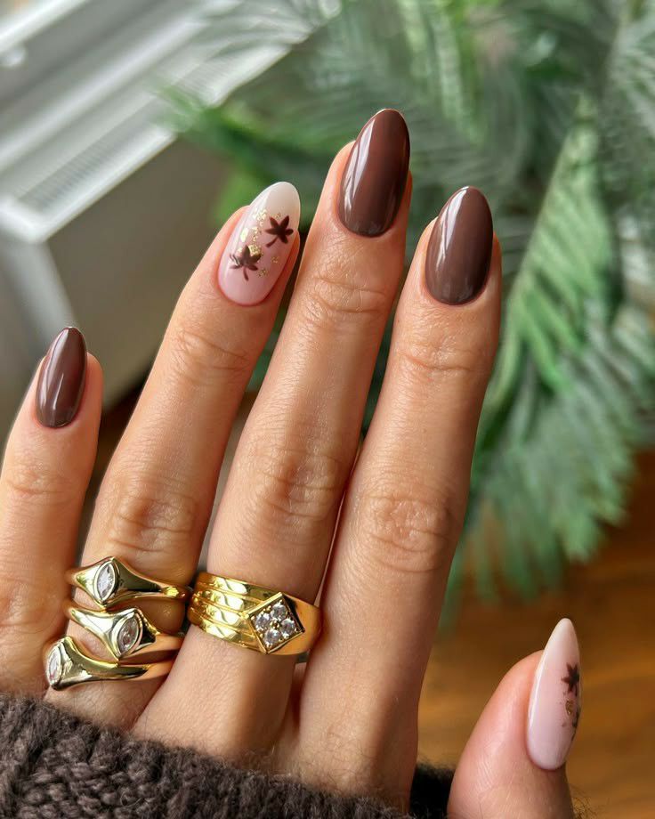 طراحی لاک ناخن قهوه ای شکلاتی