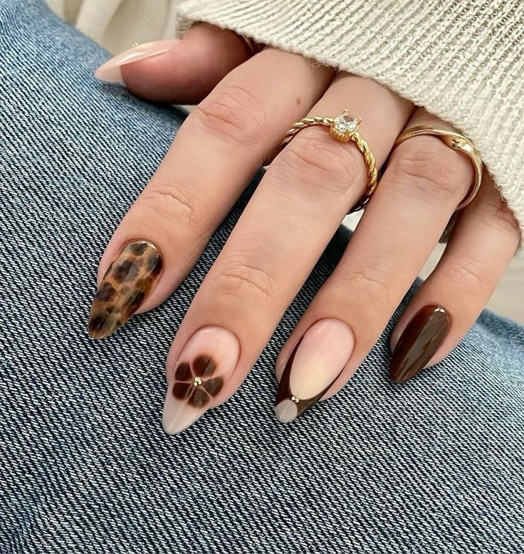 طراحی لاک ناخن قهوه ای شکلاتی
