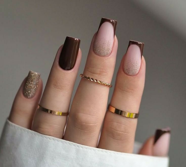 طراحی لاک ناخن قهوه ای شکلاتی