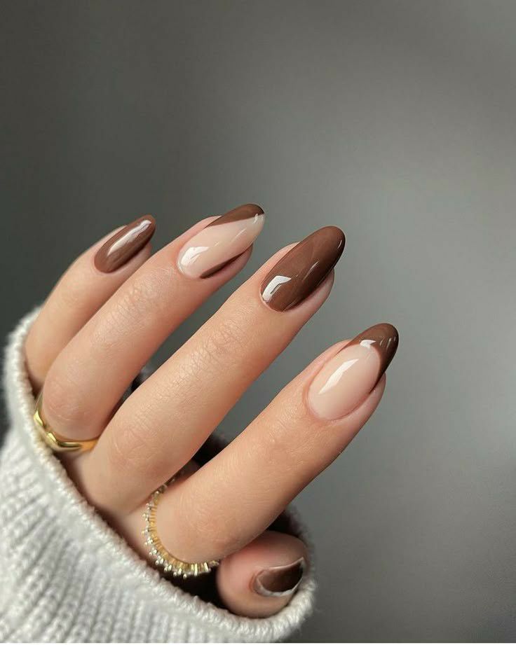 طراحی لاک ناخن قهوه ای شکلاتی