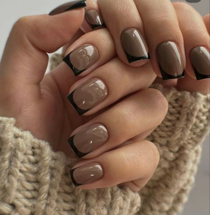 طراحی لاک ناخن قهوه ای شکلاتی