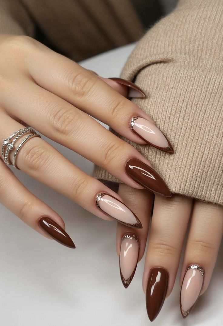 طراحی لاک ناخن قهوه ای شکلاتی