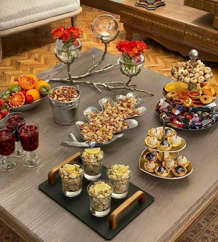 چیدمان میز پذیرایی از مهمان