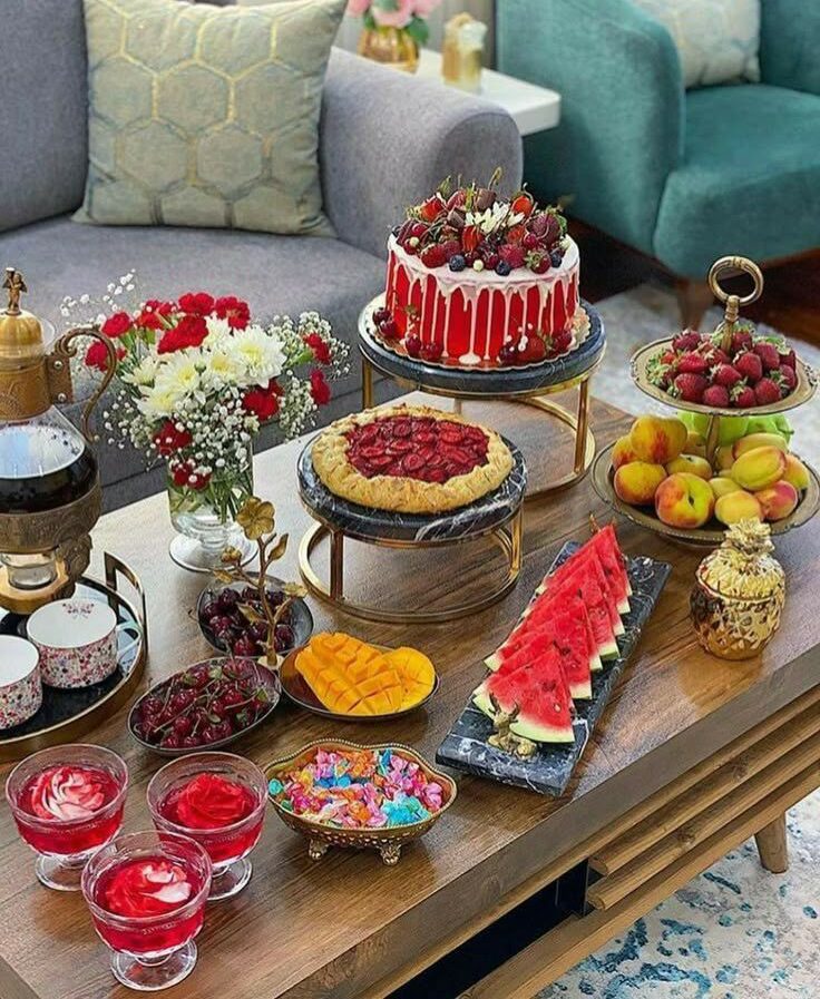 چیدمان میز پذیرایی از مهمان