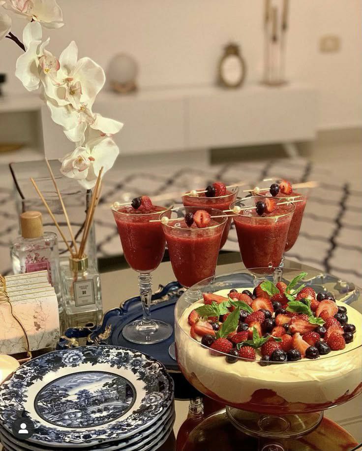 چیدمان میز پذیرایی از مهمان