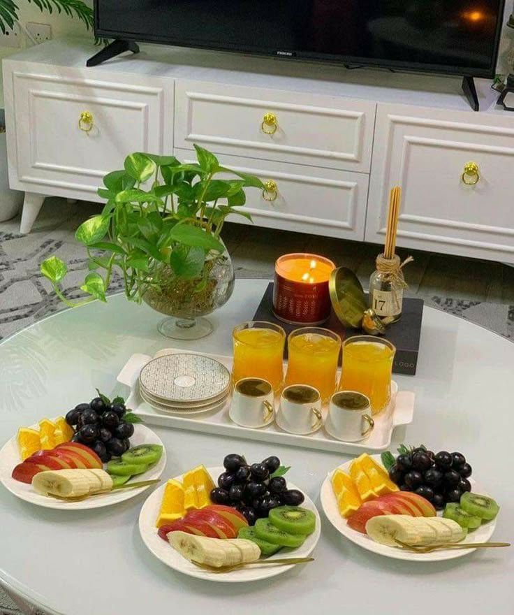 چیدمان میز پذیرایی از مهمان