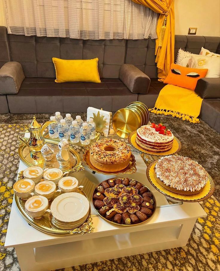چیدمان میز پذیرایی از مهمان