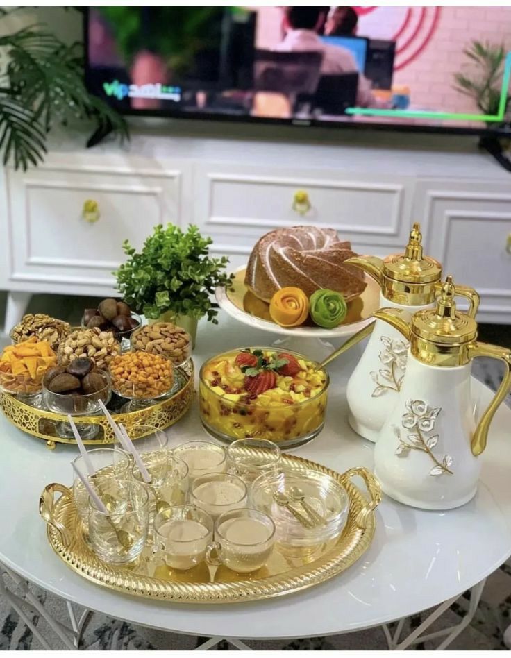 چیدمان میز پذیرایی از مهمان