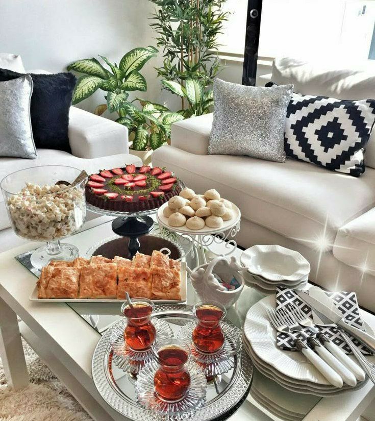 چیدمان میز پذیرایی از مهمان