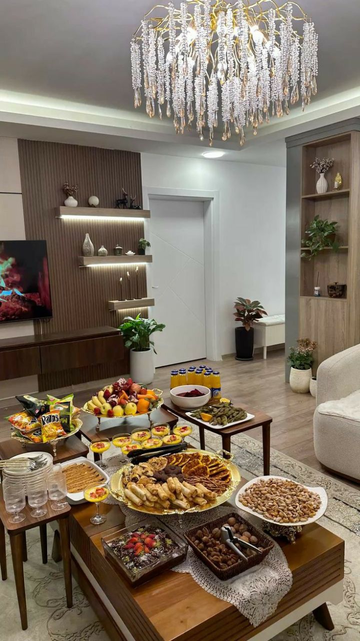 چیدمان میز پذیرایی از مهمان
