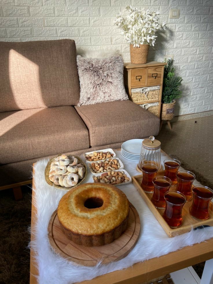 چیدمان میز پذیرایی از مهمان