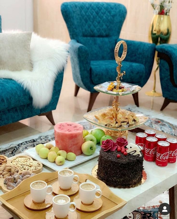 چیدمان میز پذیرایی از مهمان