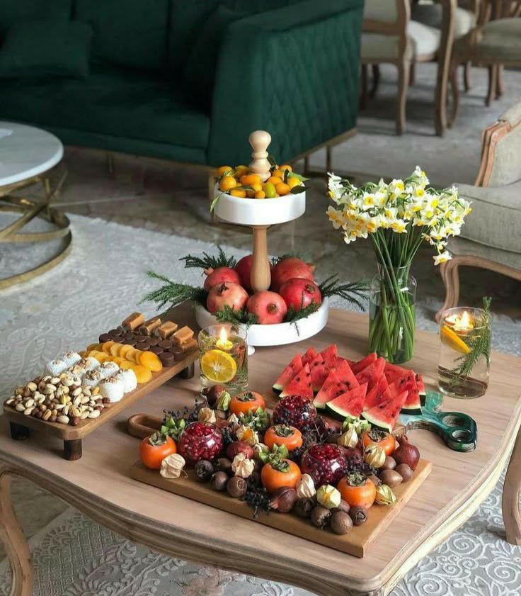 چیدمان میز پذیرایی از مهمان