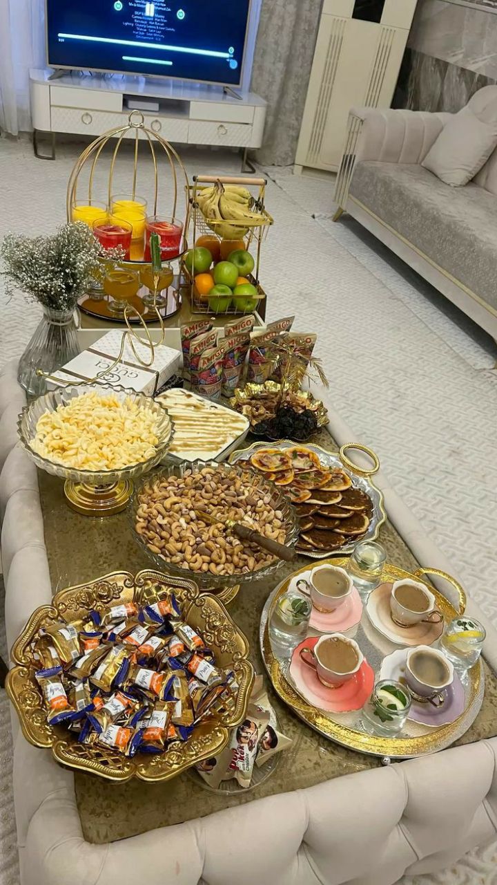 چیدمان میز پذیرایی از مهمان