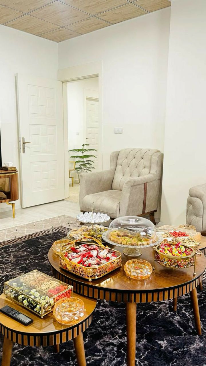 چیدمان میز پذیرایی از مهمان