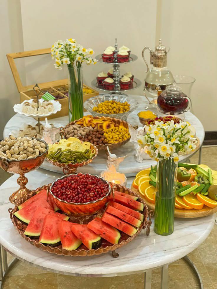 چیدمان میز پذیرایی از مهمان