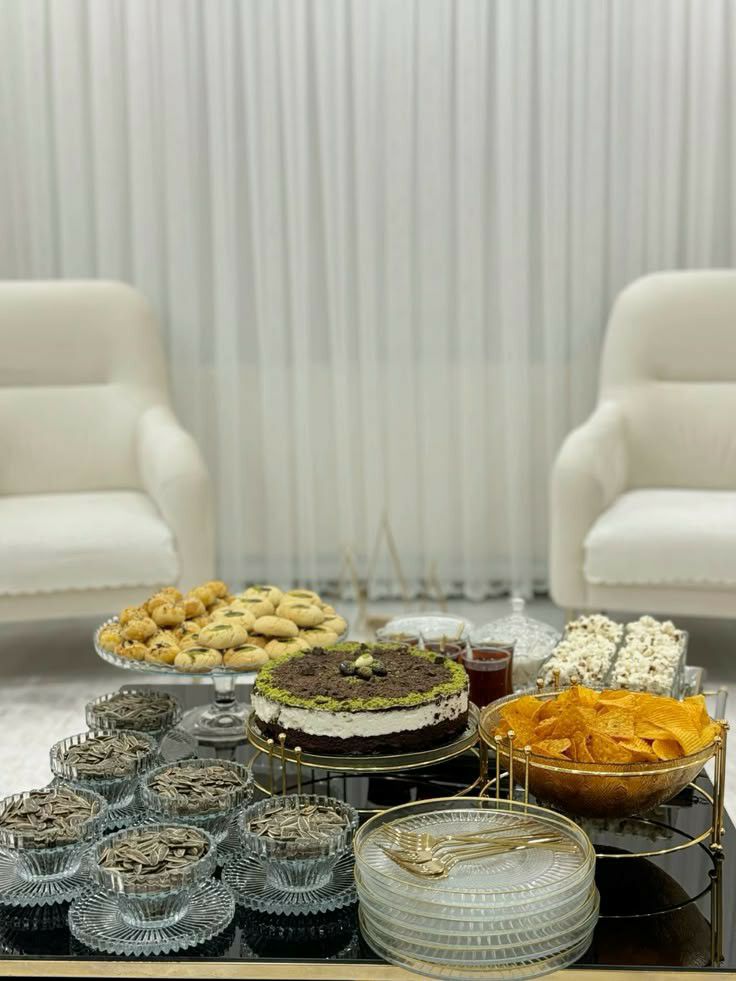 چیدمان میز پذیرایی از مهمان