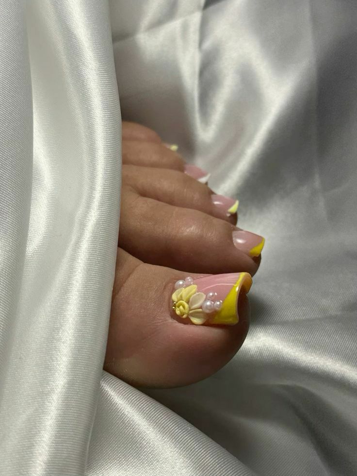 لاک ناخن پا سه بعدی