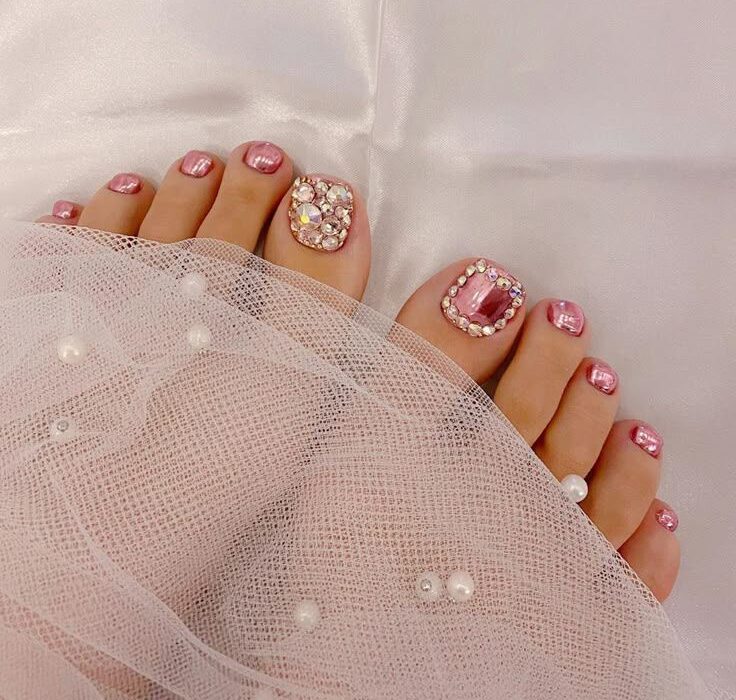 لاک ناخن پا سه بعدی