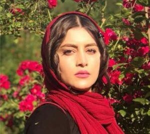 فهیمه مومنی بازیگر بادار