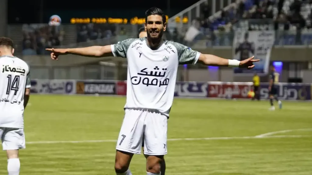 مجید علیاری 