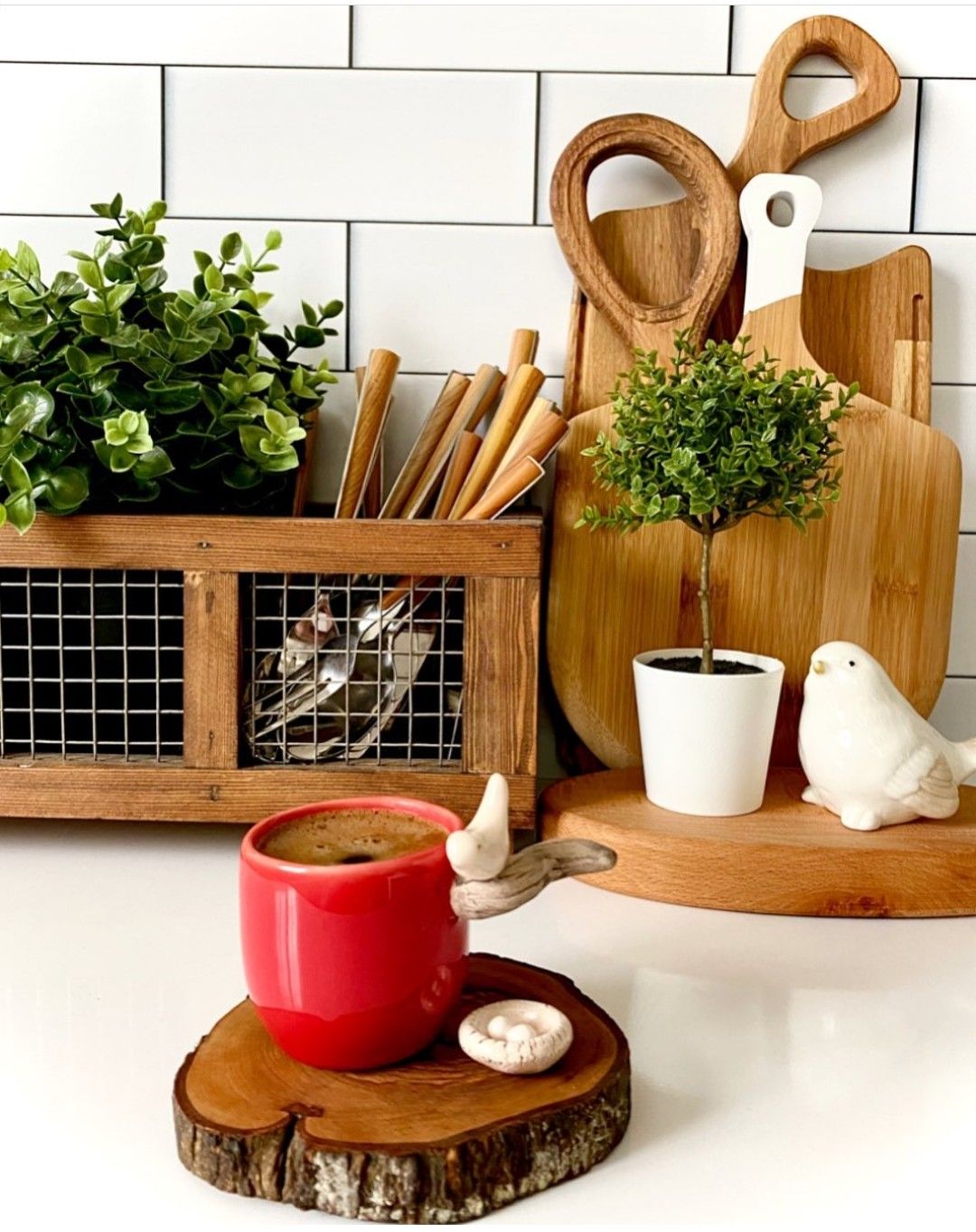 چیدمان روی کابینت آشپزخانه