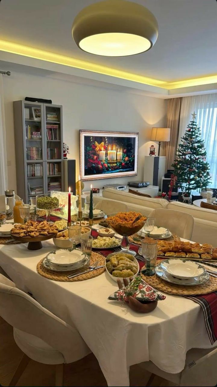 چیدمان میز شام لاکچری