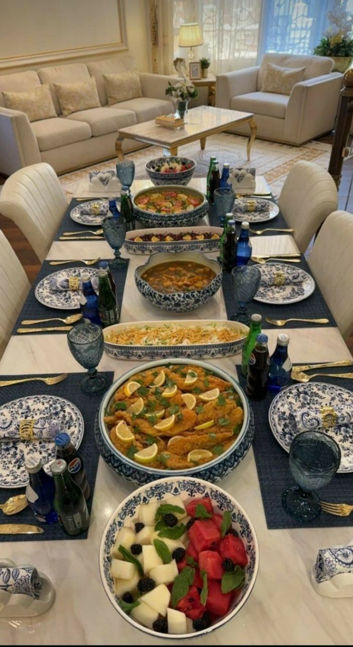 چیدمان میز شام لاکچری