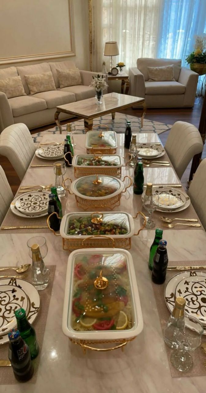چیدمان میز شام لاکچری