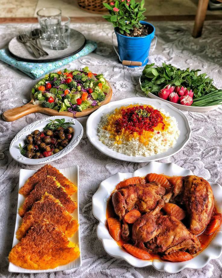 چیدمان میز شام لاکچری